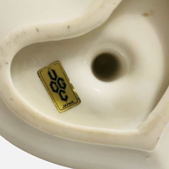 VTG Heart Shaped Butterfly Ring Holder, Porcelain, Japan, Trinket Dish 4" x 3.5" - Picture 9 of 10